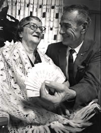 Photograph of Clare Ogden Davis with Jim Hill