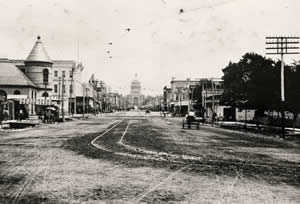 Photograph of Congress Avenue circa 1895